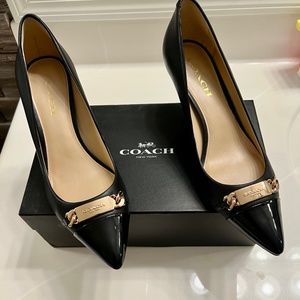 Coach pumps - size 9 - black patent leather